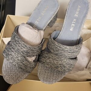 Anne Klein Women's Gray Braided Slide Sandals